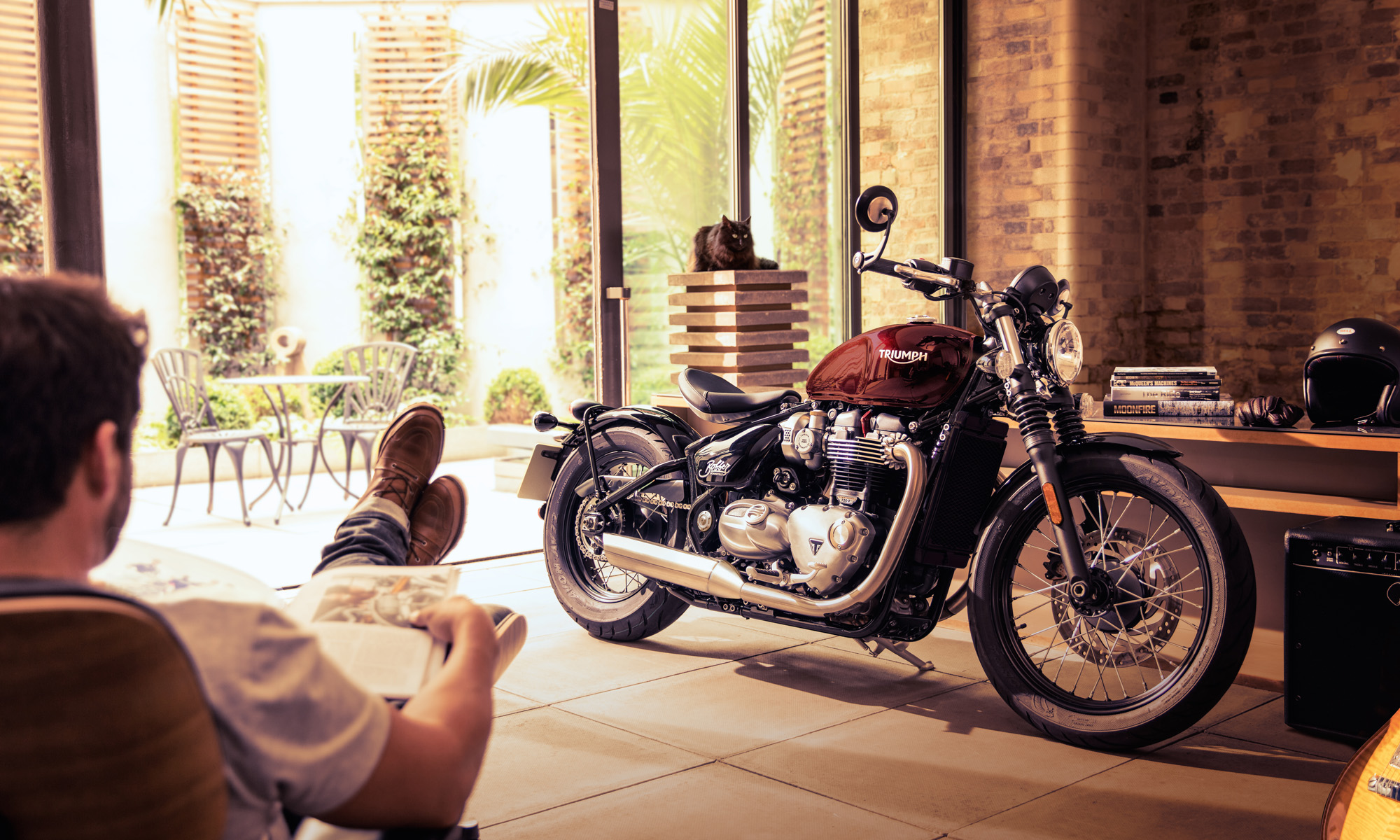 TRIUMPH MOTORCYCLES -BONNEVILLE / PRESENT CAMPAIGN-